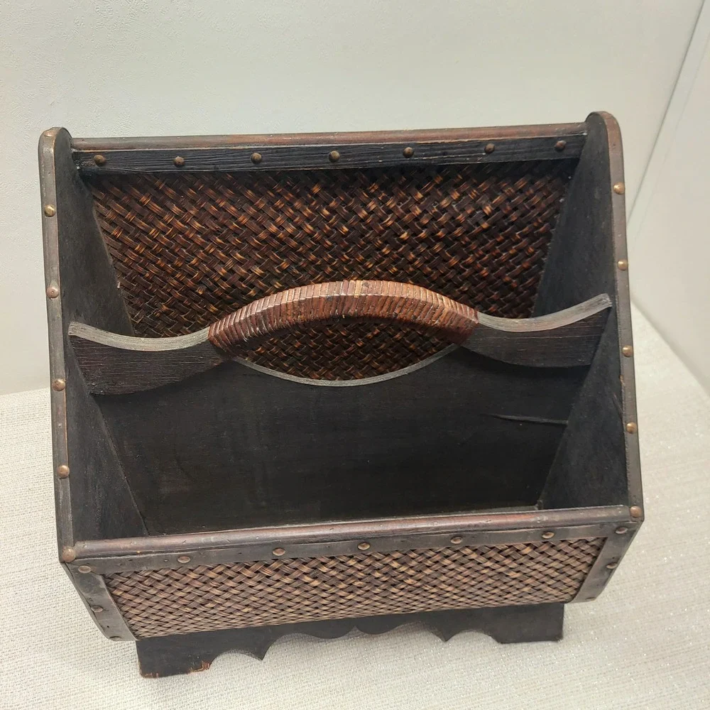Large Wood Woven Wicker Ratan Magazine Rack Brown Metal Studded Floor Caddy
